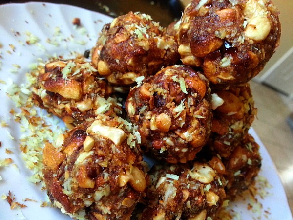medjool-dates-cashews-coconut-balls-recipe-ladoo-recipe