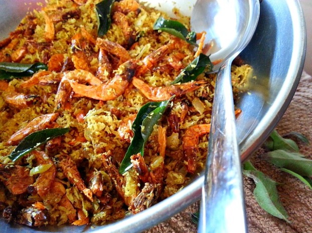 dry-salted-prawn-kismur-recipe-goan-shrimps-grated-coconut-curry-leaves
