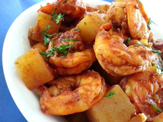 prawn-and-potatoes-goan-red-spicy-curry-recipe