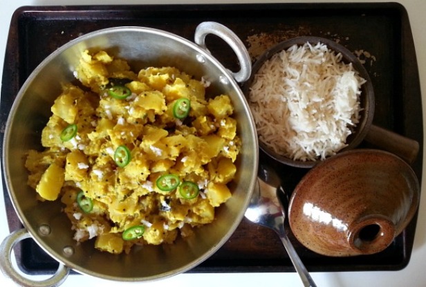 batata-bhaji-aloo-potato-subzi-ingredients-recipe-vegetarian-vegan